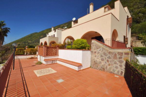 Отель Villa Carolina  Ашеа
